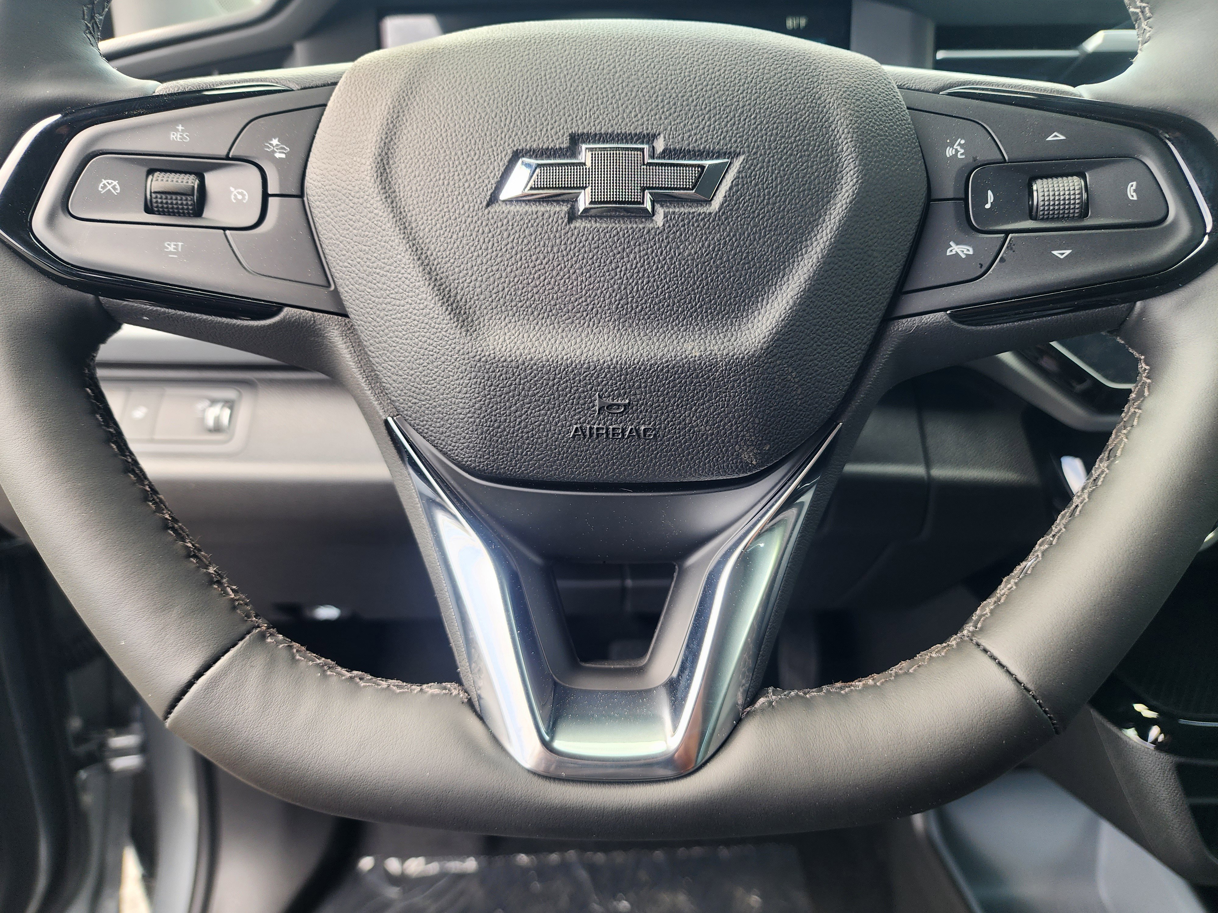 New 2027 Chevrolet Bolt LT image 26