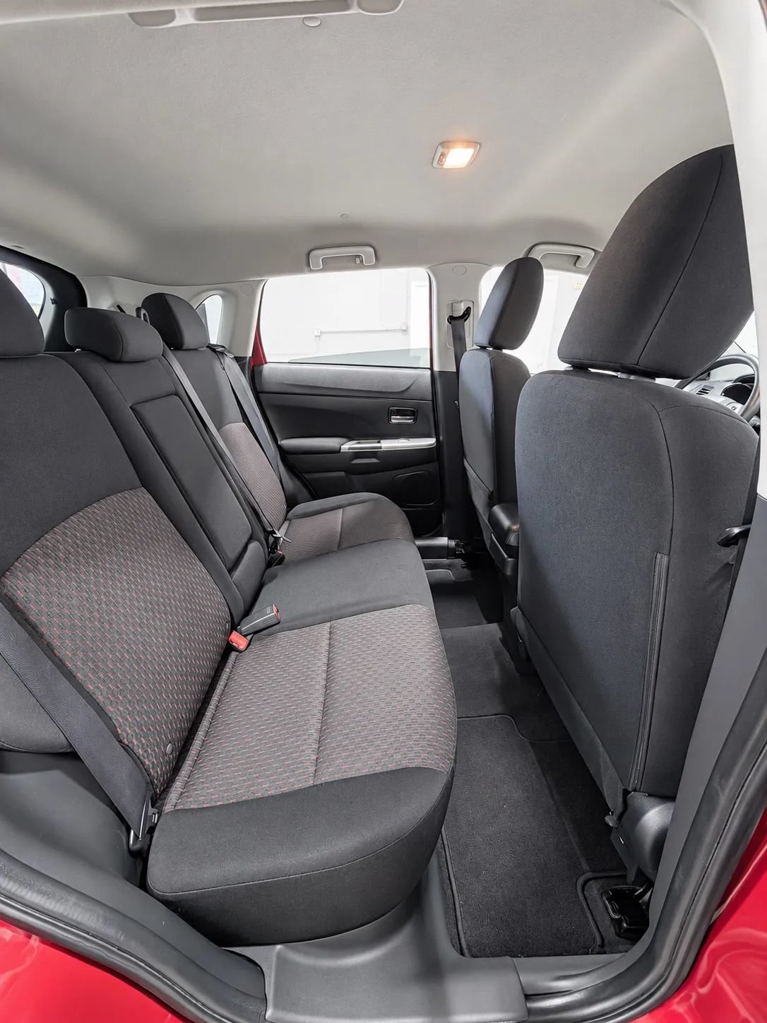 Used 2019 Mitsubishi Outlander Sport SE AWD/4WD image 28