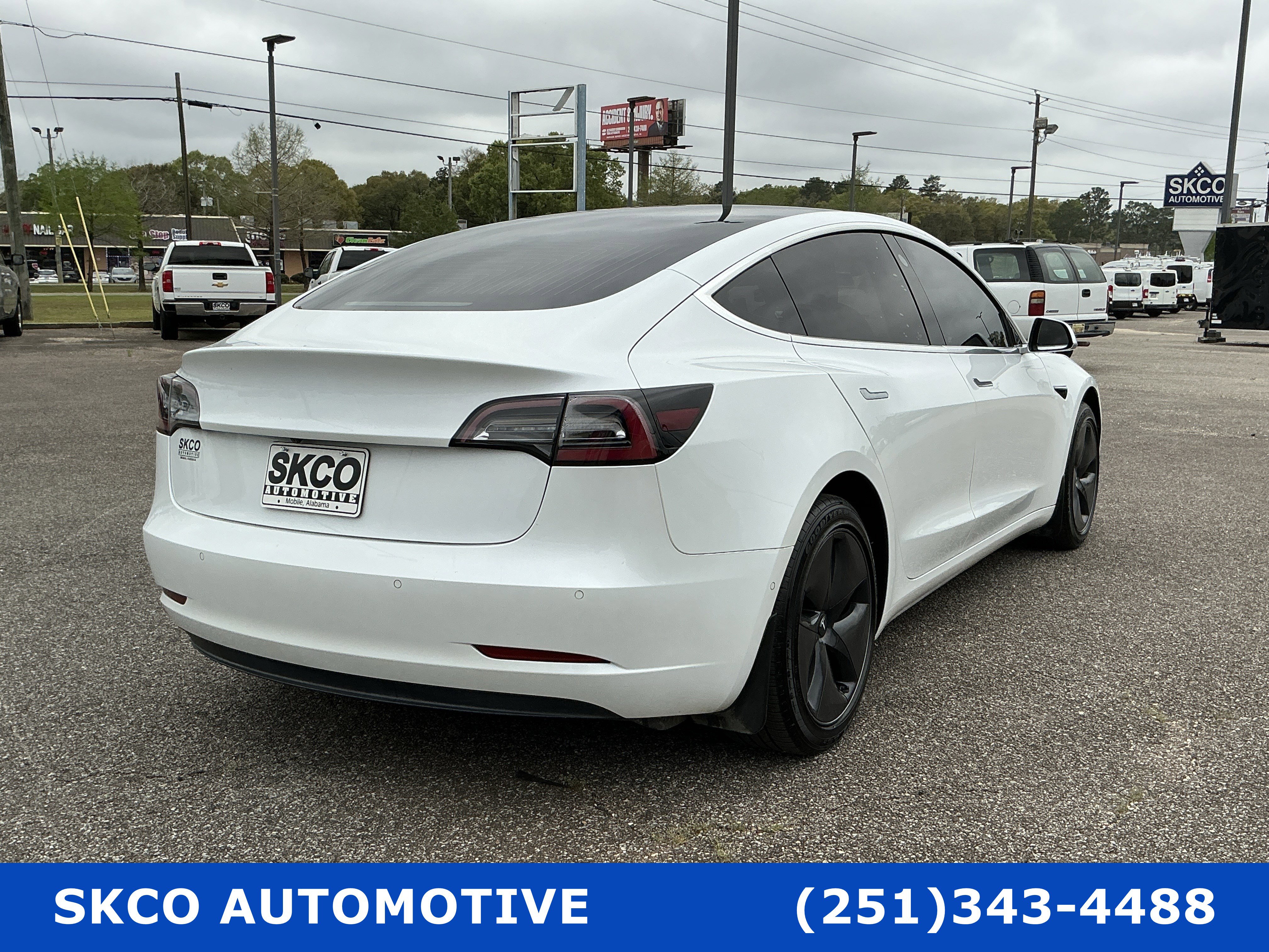 Used 2020 Tesla Model 3 Standard Range image 5