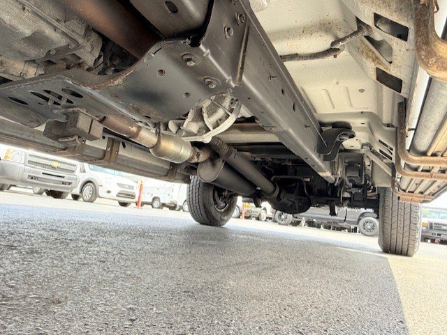 Used 2003 Ford Excursion XLT AWD/4WD image 25