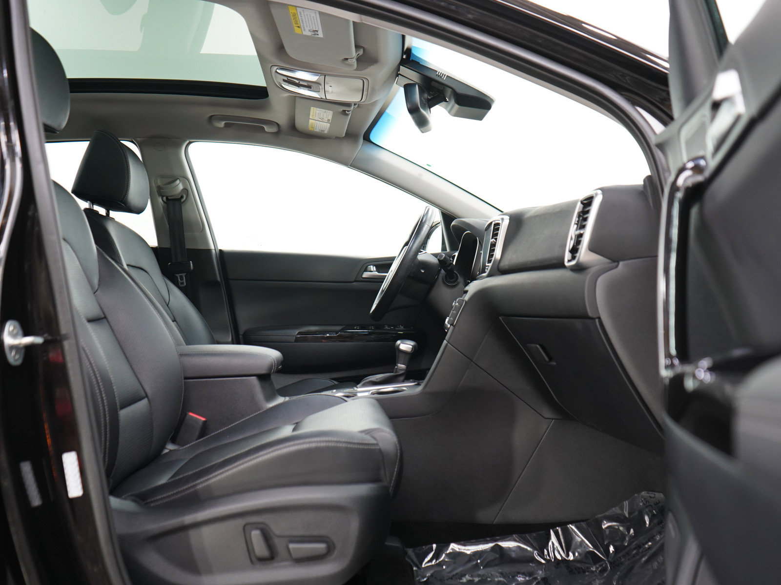 Used 2021 Kia Sportage EX w/ EX Technology Package AWD/4WD image 11
