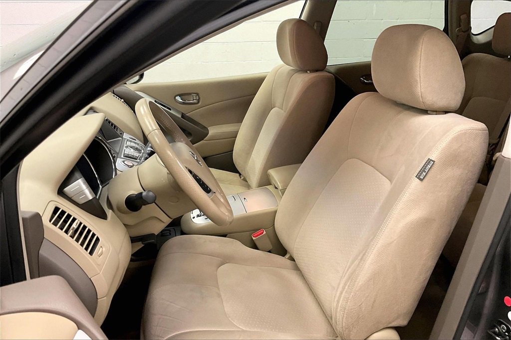 Used 2013 Nissan Murano SV w/ Value Pkg image 12