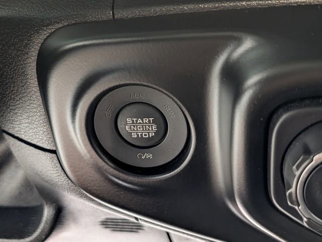 Used 2021 Jeep Gladiator Overland AWD/4WD image 24