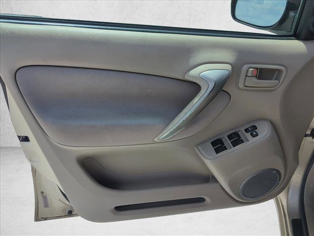 Used 2005 Toyota RAV4 2WD image 6