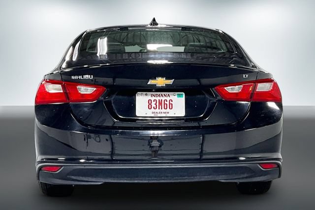 Used 2016 Chevrolet Malibu LT w/ Leather Package FWD image 6