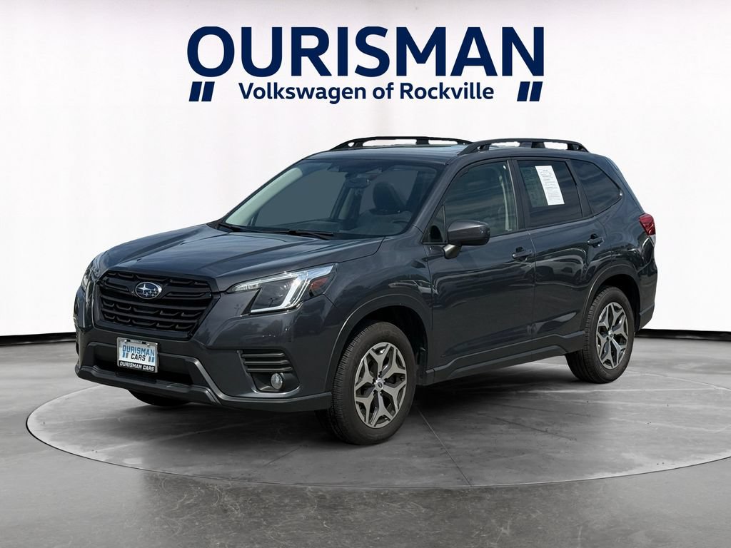 Used 2022 Subaru Forester Premium AWD/4WD image 2