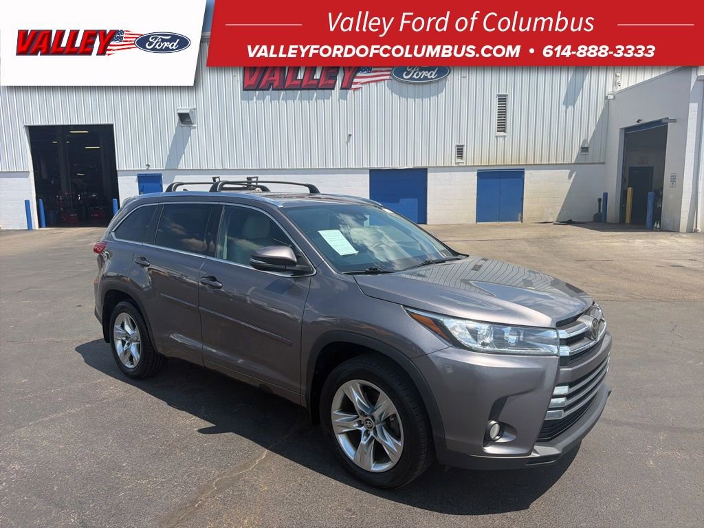 Used 2018 Toyota Highlander Limited AWD/4WD image 1