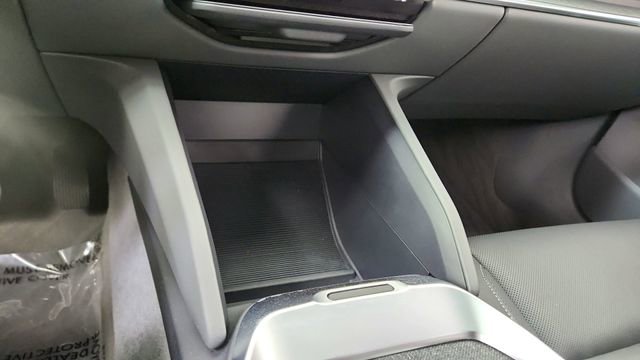 Used 2024 Lucid Air Touring image 48