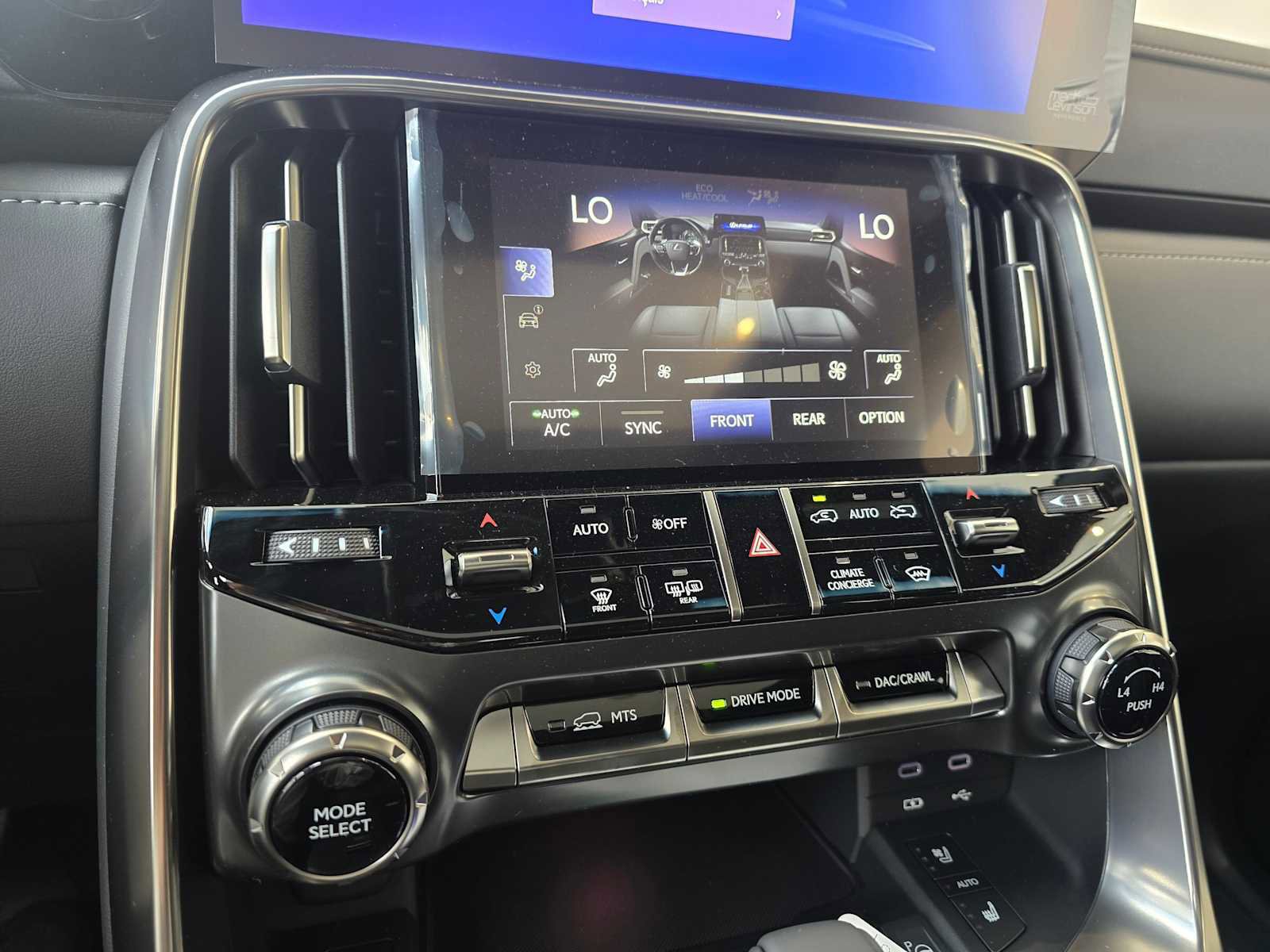 New 2026 Lexus LX 700h Luxury image 29