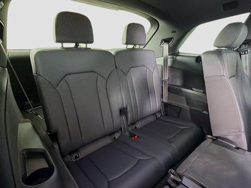 Used 2022 Audi Q7 3.0T Premium w/ Convenience Package image 28