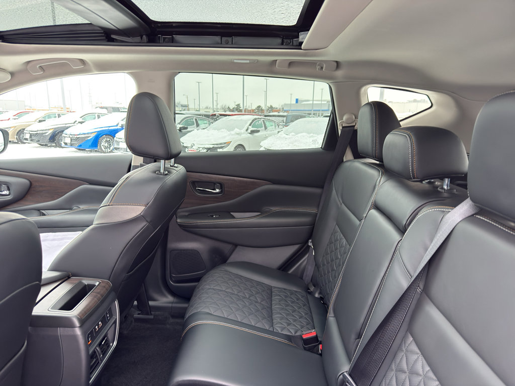 Certified 2024 Nissan Murano Platinum w/ Cargo Package image 32