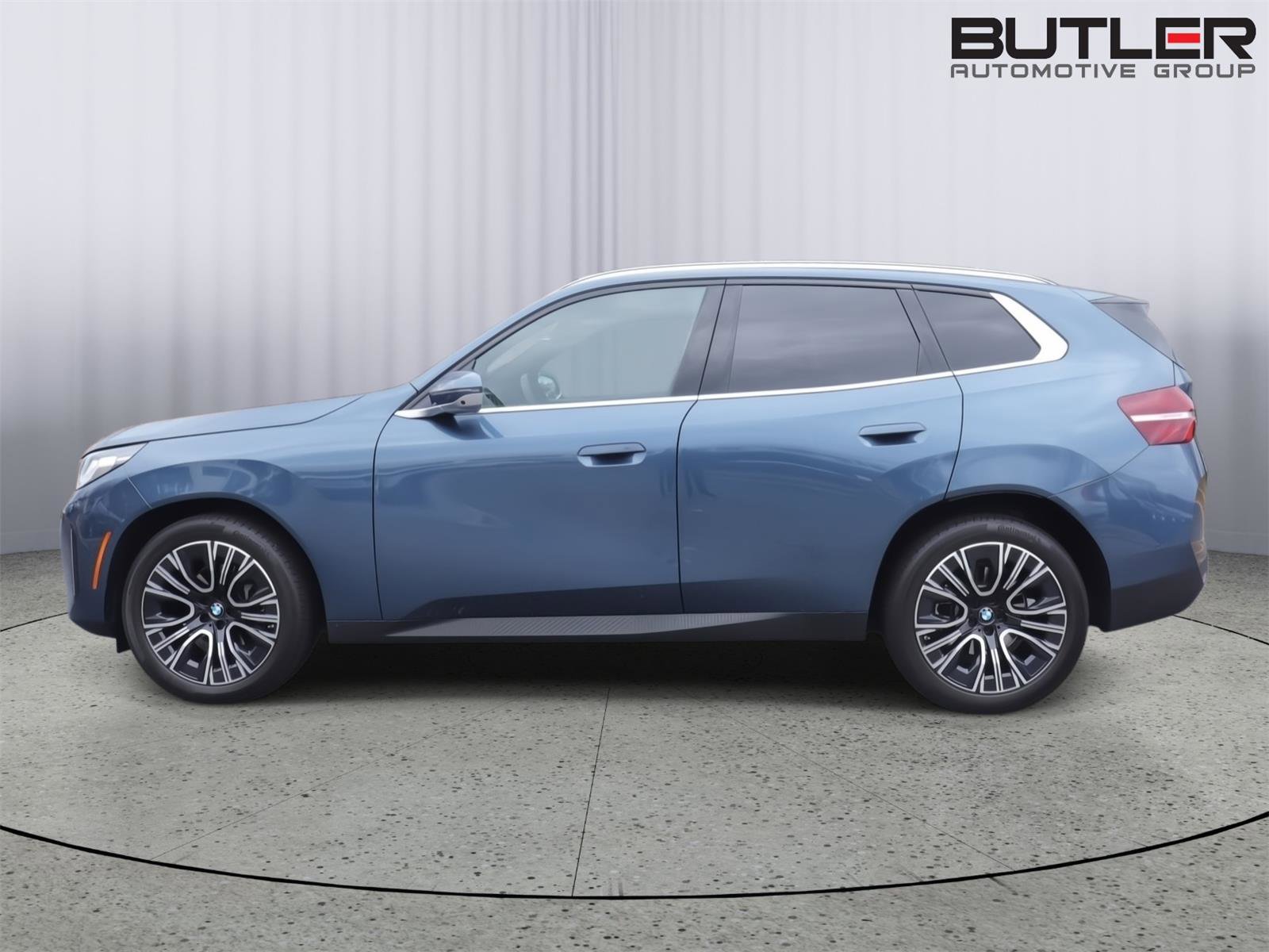 Used 2025 BMW X3 xDrive30i w/ Premium Package image 4