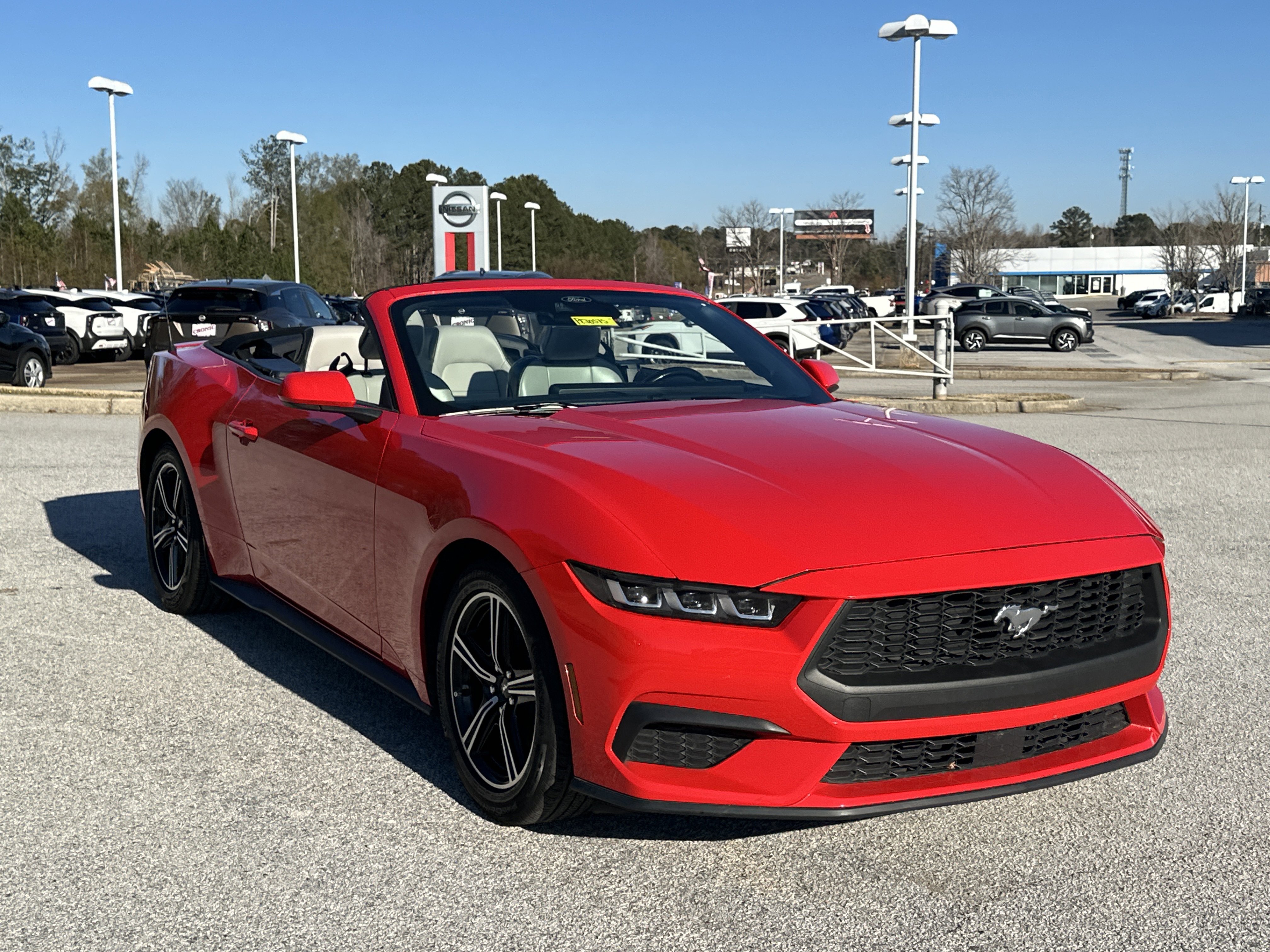 Used 2024 Ford Mustang Premium image 3