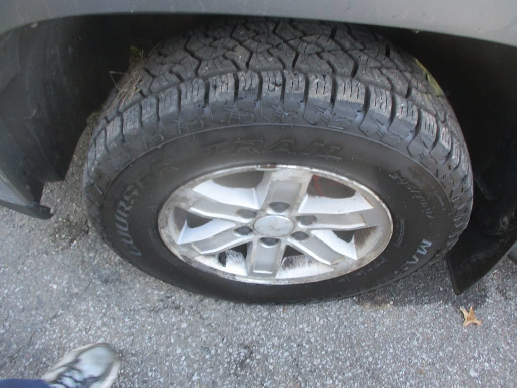 Used 2008 GMC Sierra 1500 W/T w/ Work Truck Preferred Package RWD image 4