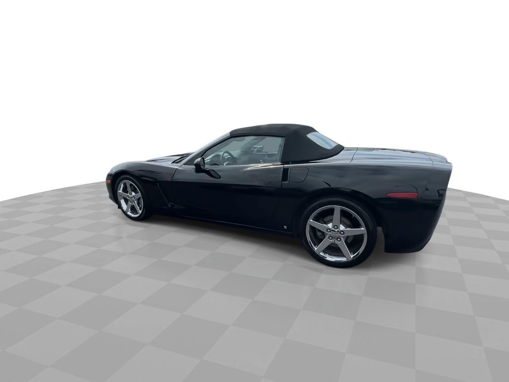 Used 2007 Chevrolet Corvette Convertible w/ Preferred Equipment Group RWD image 5