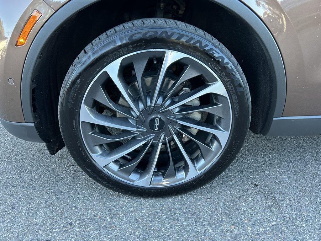 Used 2022 Lincoln Aviator Reserve w/ Equipment Group 201A image 8