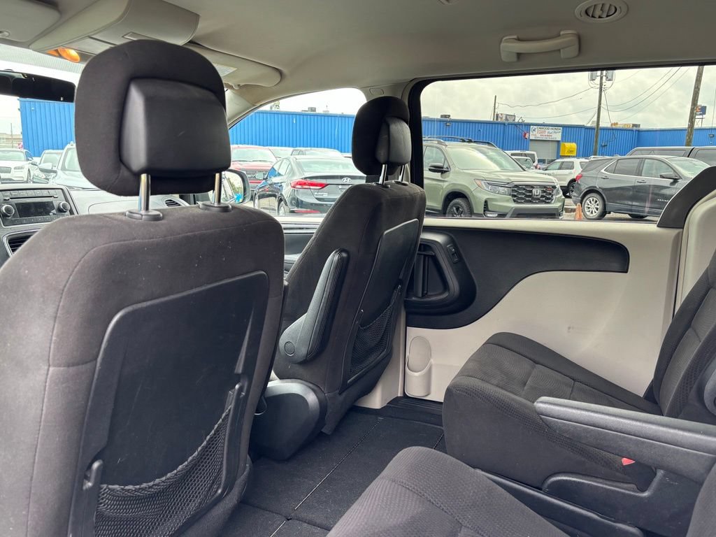 Used 2012 Dodge Grand Caravan Crew FWD image 15