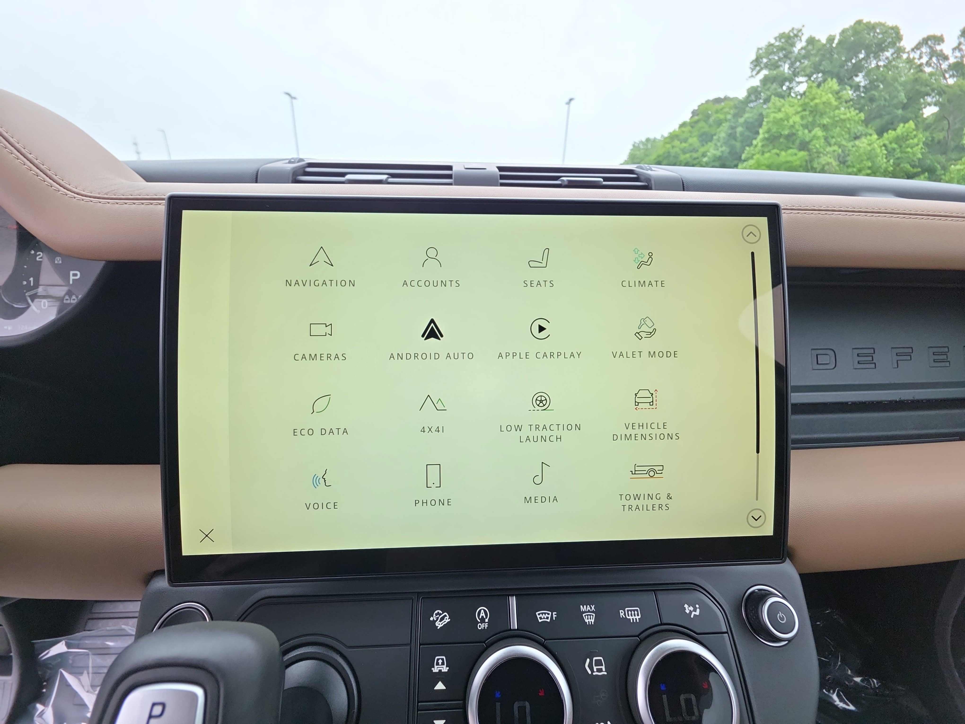 New 2026 Land Rover Defender 110 X-Dynamic SE AWD/4WD image 21