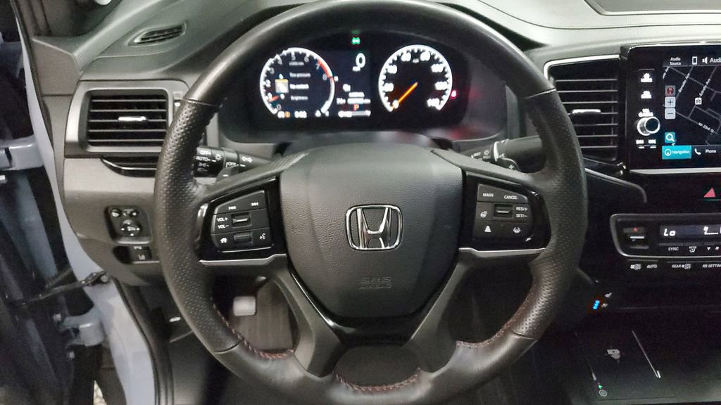 Used 2025 Honda Ridgeline Black Edition image 30