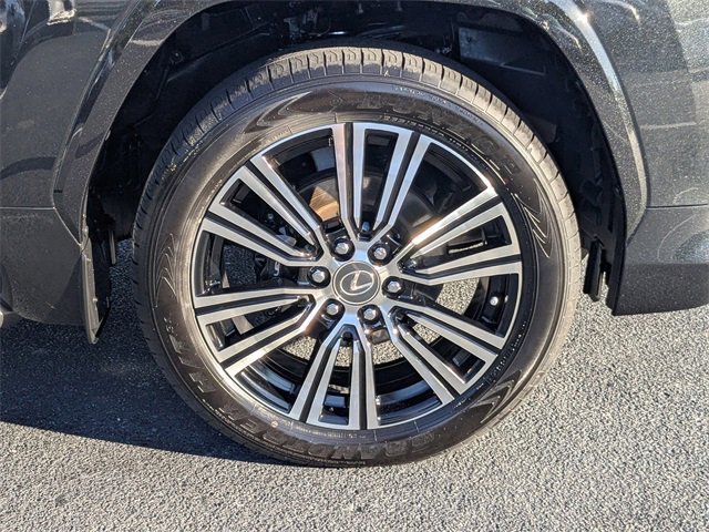 Used 2025 Lexus LX 600 4WD w/ Luxury Package image 14