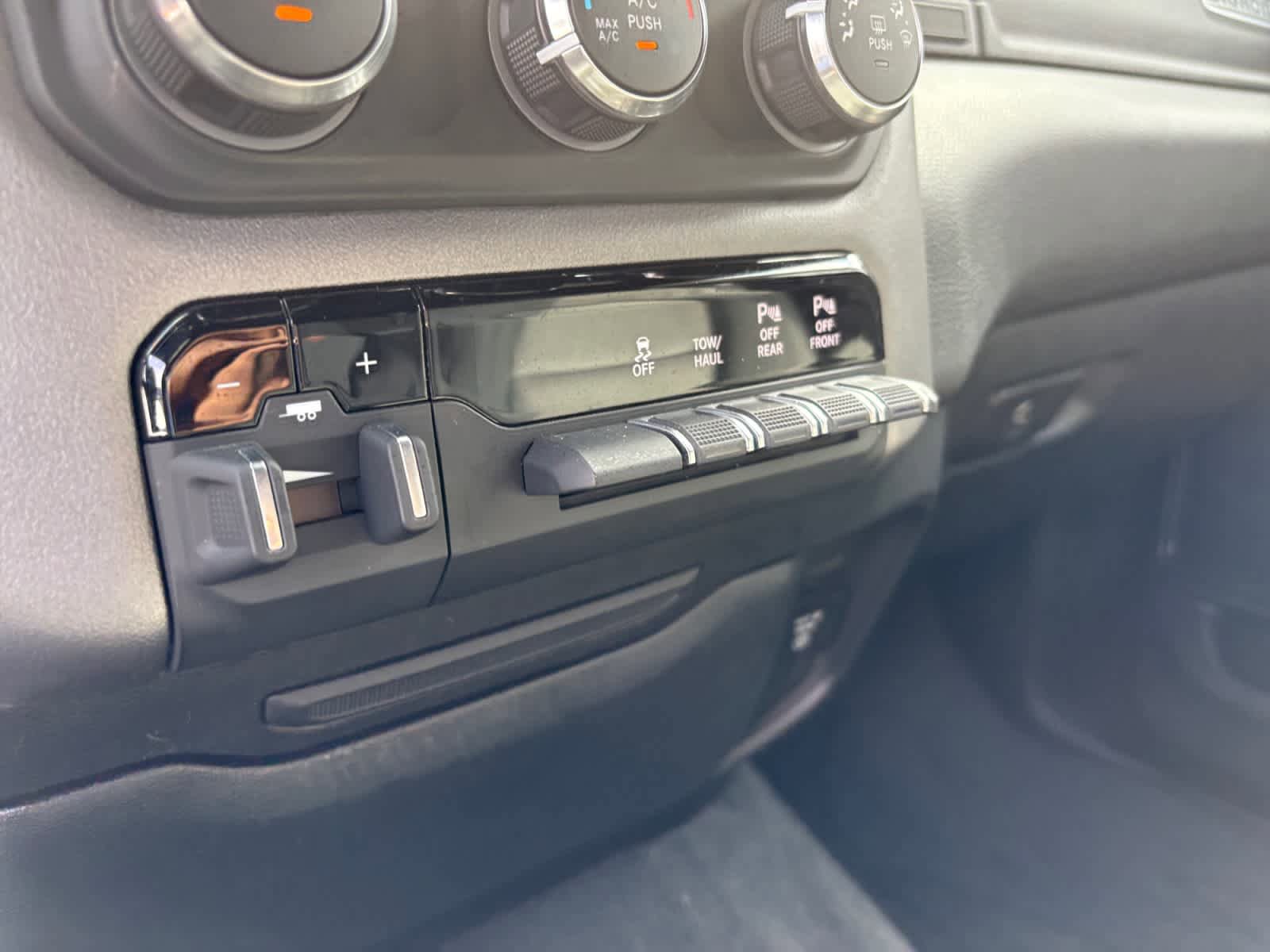 Used 2022 RAM 1500 Big Horn image 29