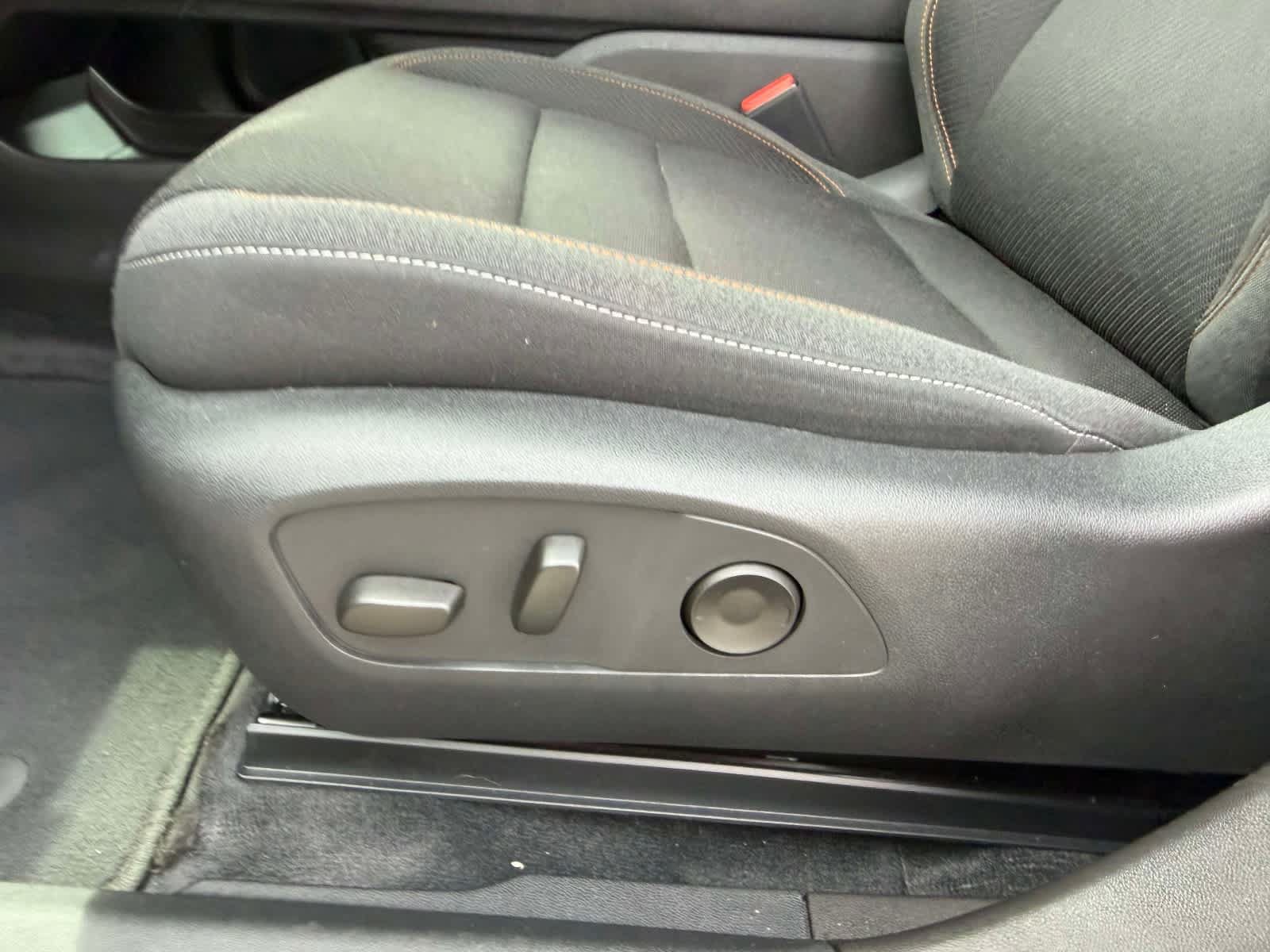 Used 2024 Honda Prologue EX image 17