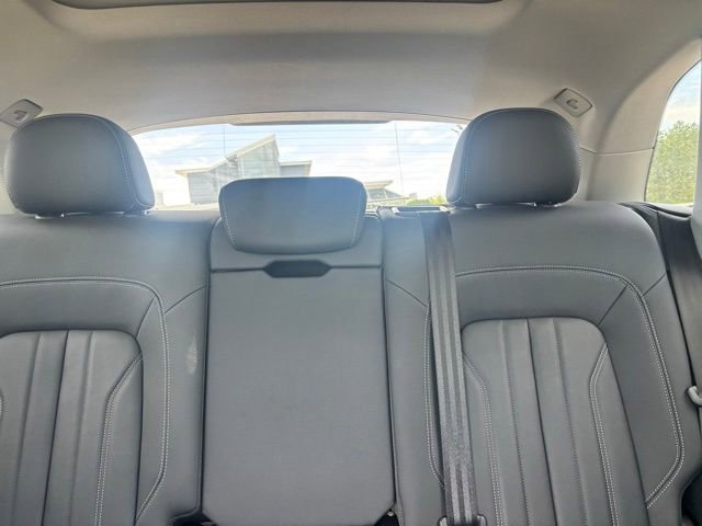 Used 2021 Audi Q5 2.0T Premium Plus w/ Premium Plus Package AWD/4WD image 13