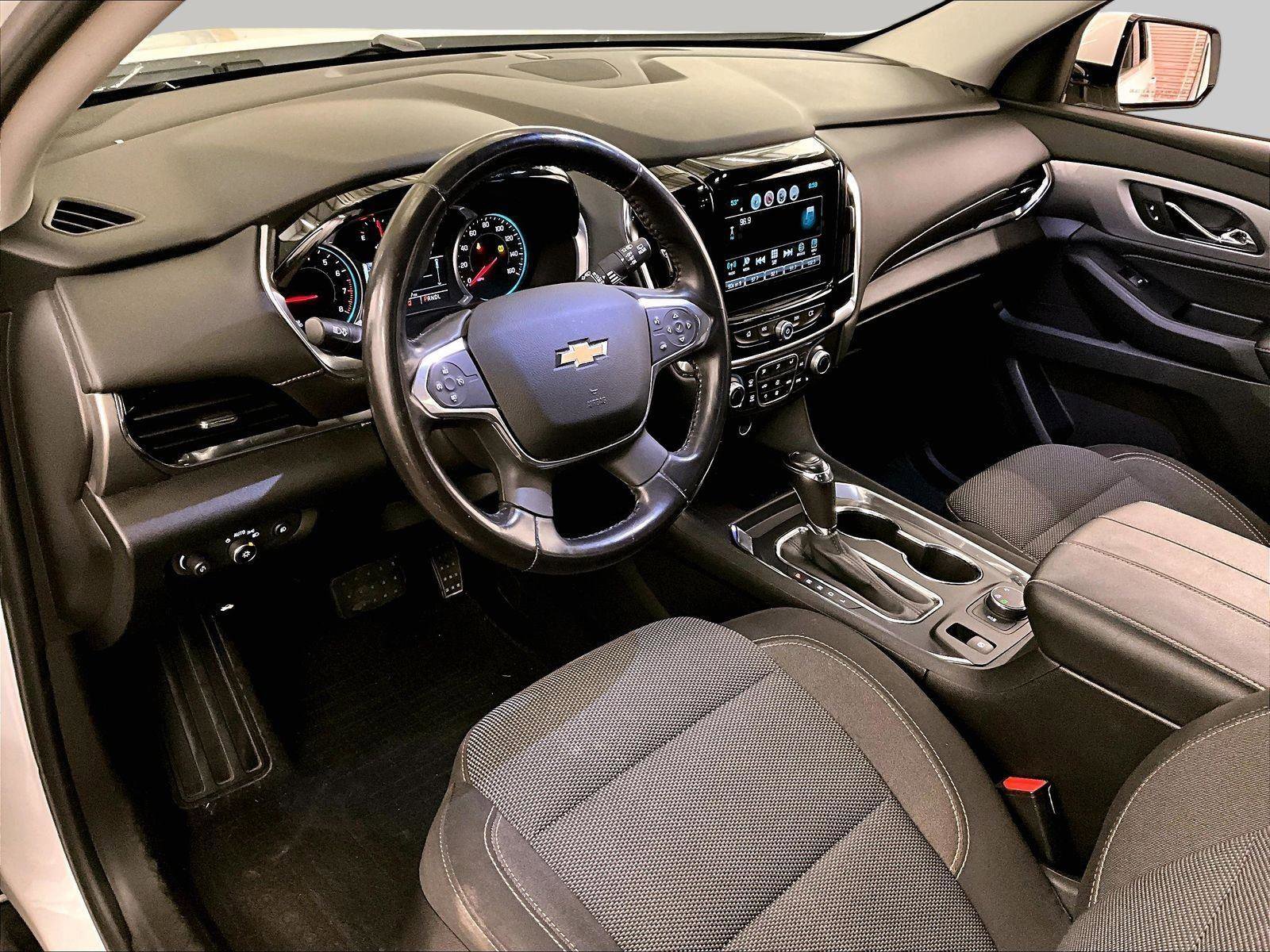 Used 2018 Chevrolet Traverse LT AWD/4WD image 12