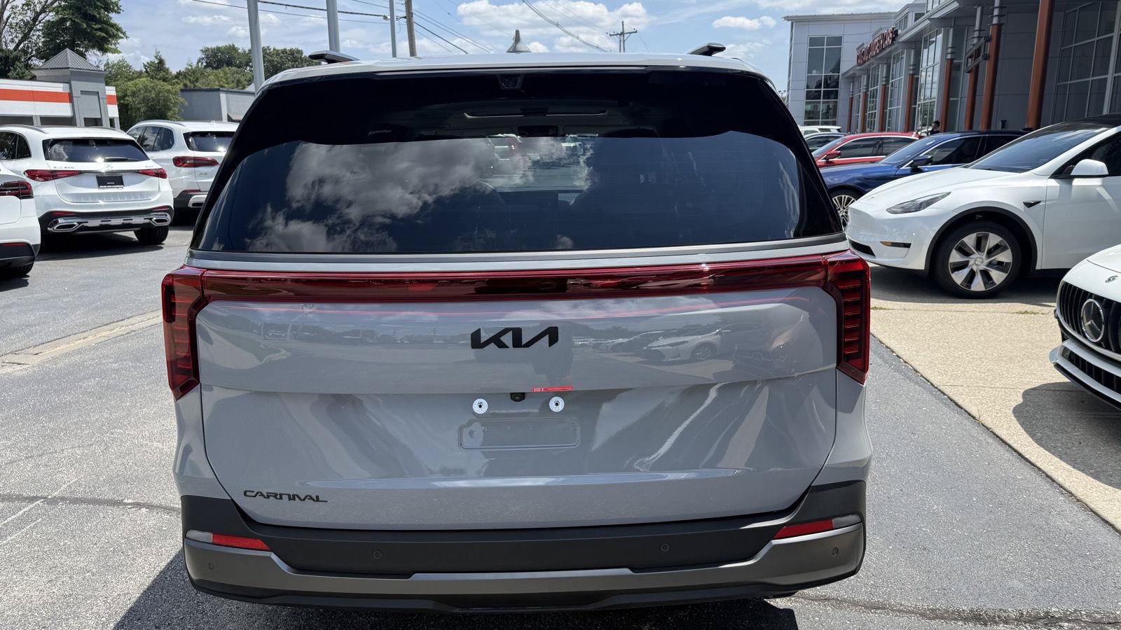 Used 2026 Kia Carnival SX Prestige FWD image 48