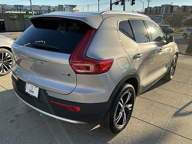 Certified 2025 Volvo XC40 B5 Core image 6