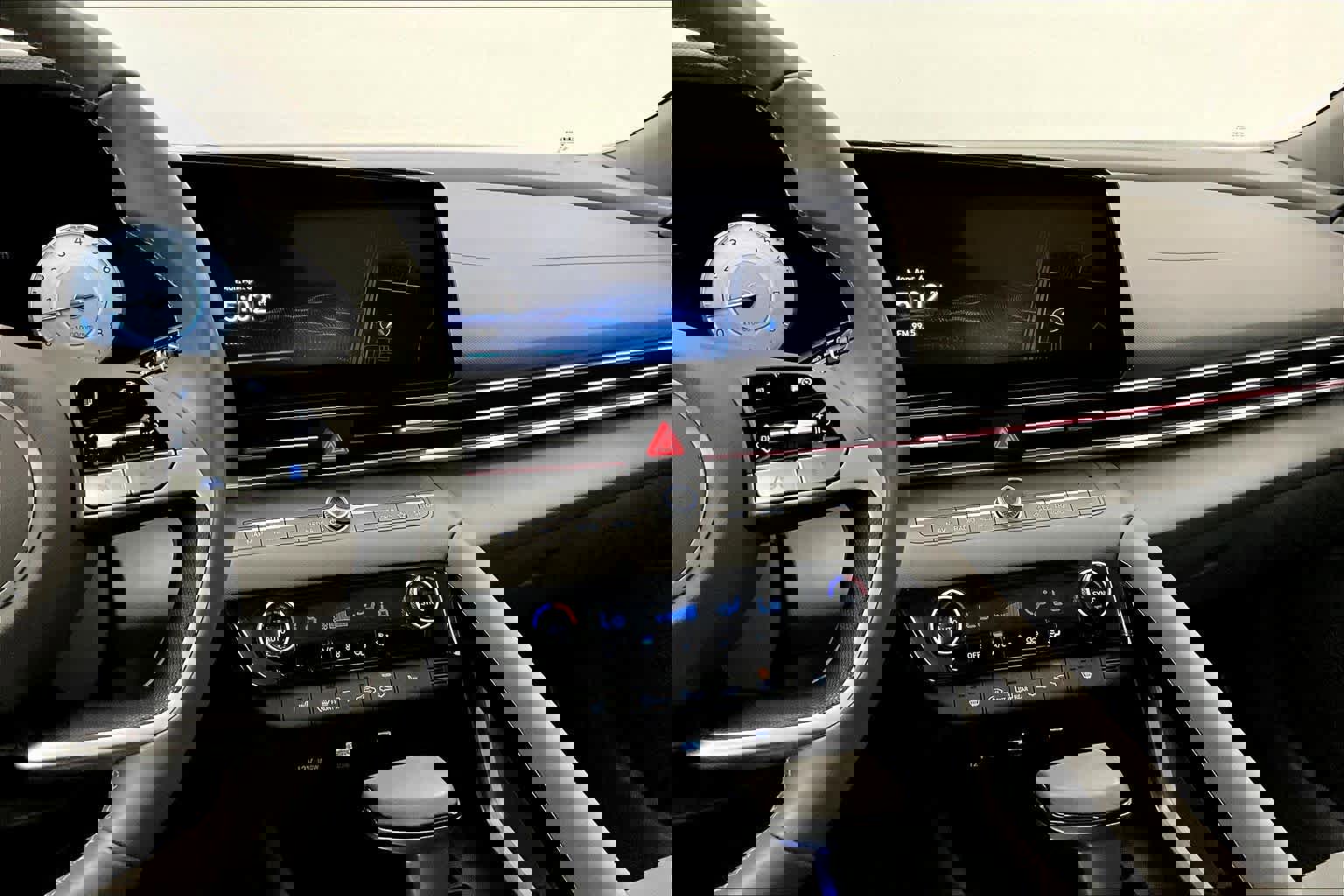 Used 2025 Hyundai Elantra SEL image 7