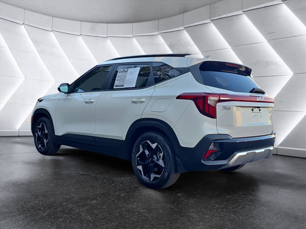 Used 2025 Kia Seltos S image 3