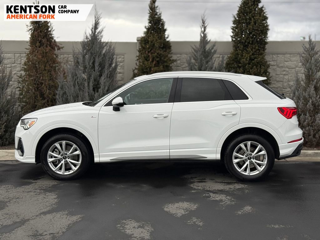 Used 2025 Audi Q3 2.0T Premium image 4