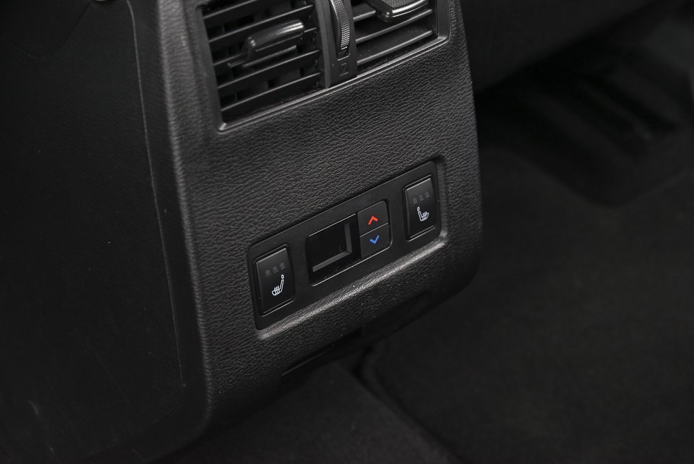 Used 2024 Mitsubishi Outlander SEL image 39