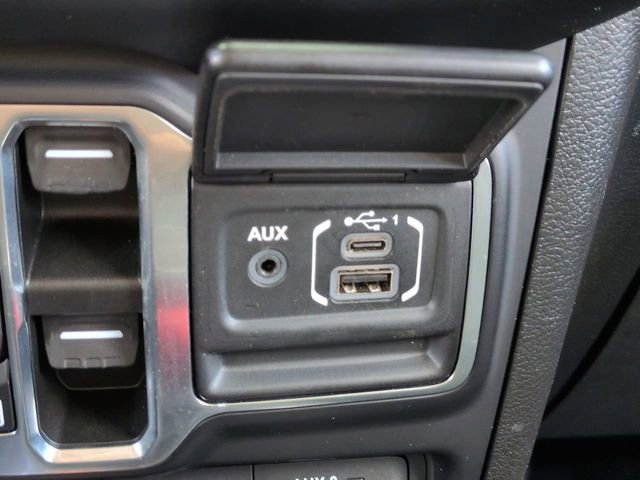 Used 2021 Jeep Gladiator Sport image 29