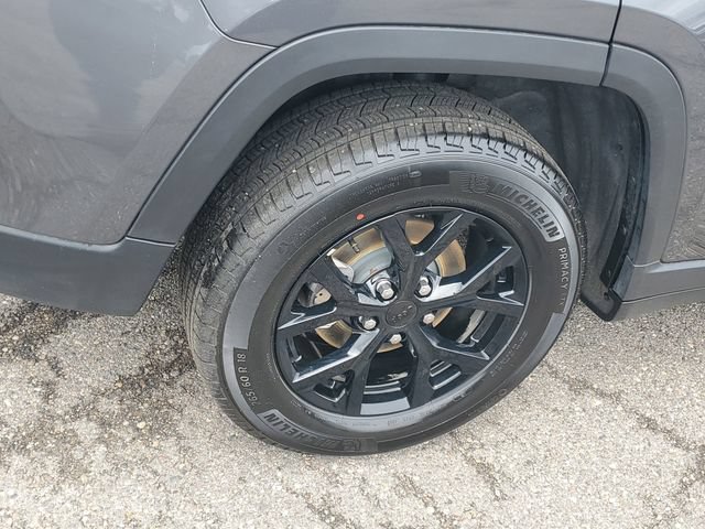 New 2026 Jeep Grand Cherokee Altitude AWD/4WD image 5
