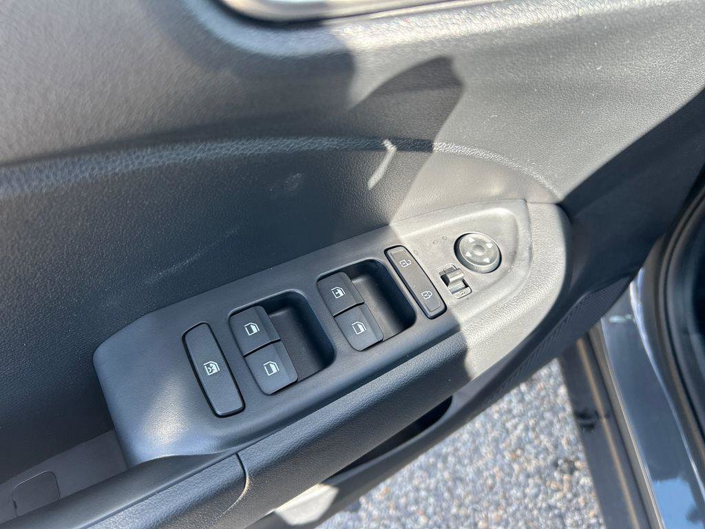 New 2026 Hyundai Venue SE FWD image 14