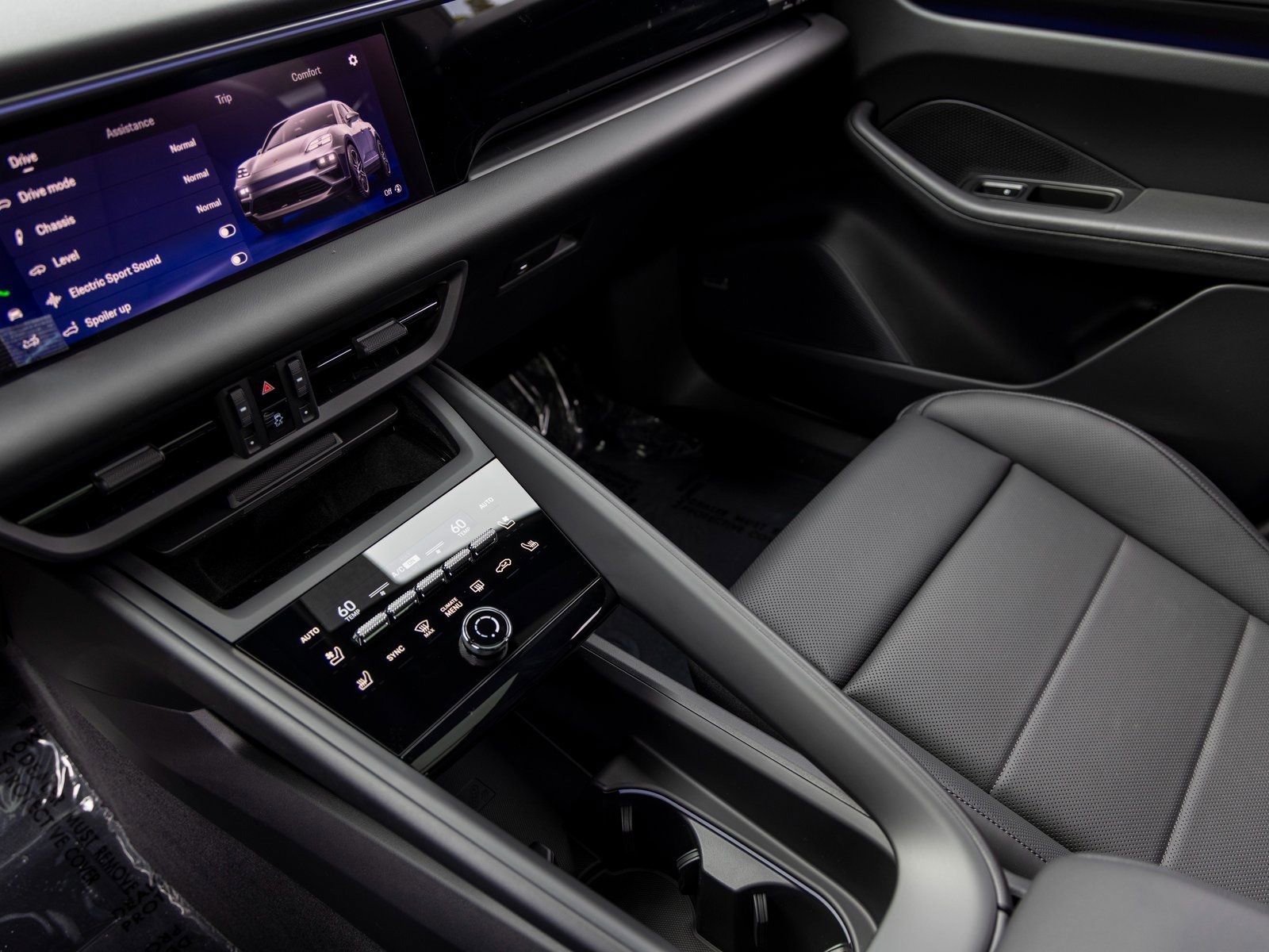 New 2025 Porsche Macan Electric image 38