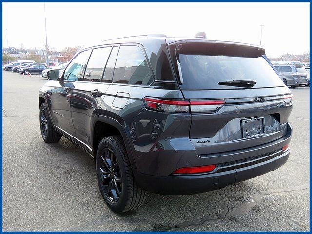 New 2025 Jeep Grand Cherokee Limited image 5