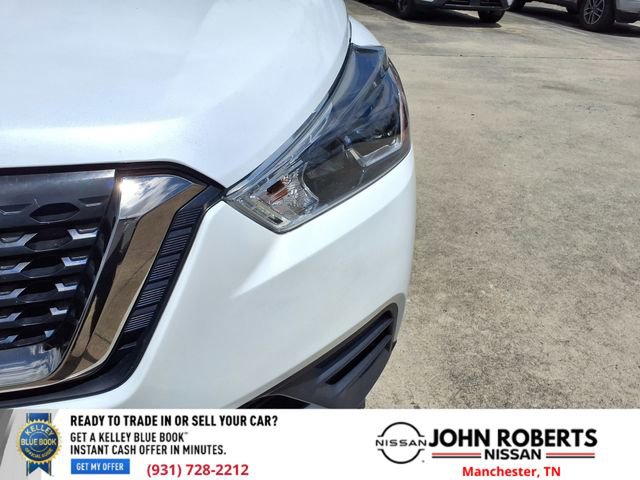 Used 2019 Nissan Kicks SR w/ SR Premium Package FWD image 13