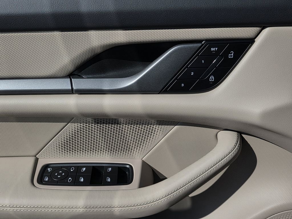 New 2026 Porsche Taycan AWD/4WD image 20