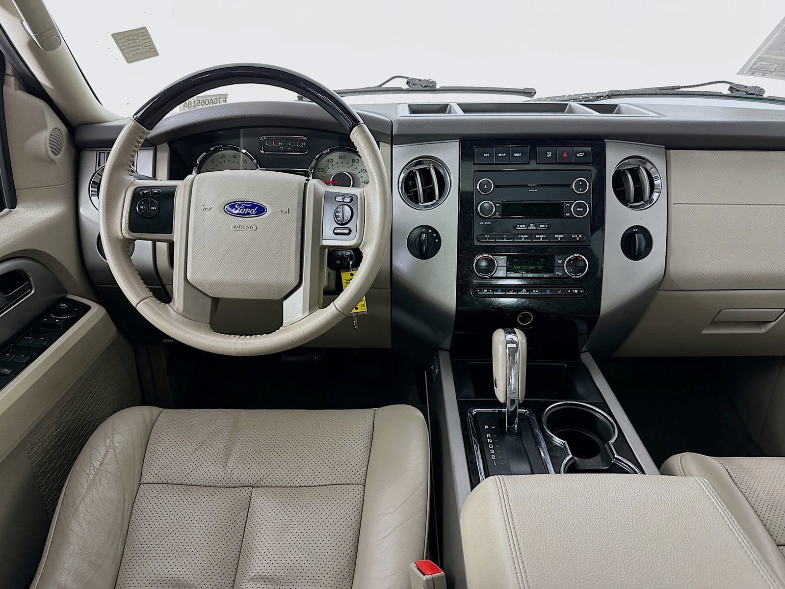 Used 2014 Ford Expedition Limited image 23
