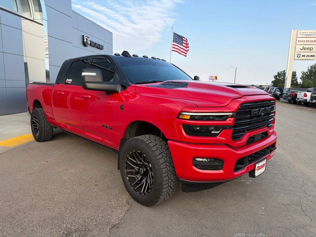 Used 2026 RAM 2500 Laramie AWD/4WD image 3