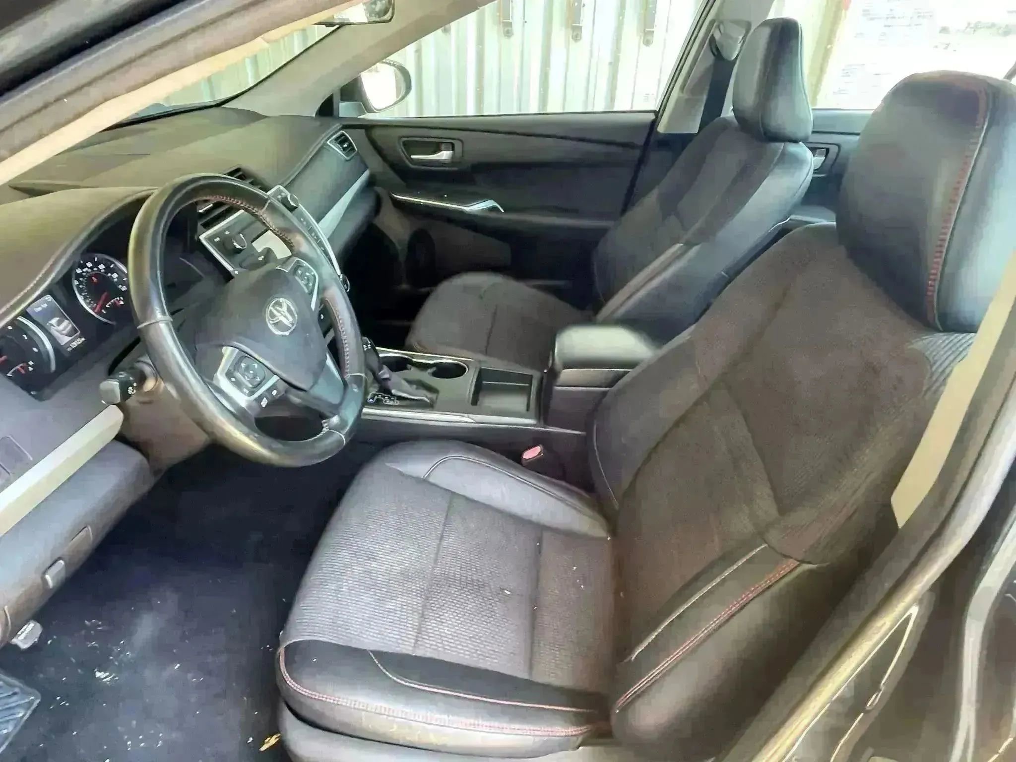 Used 2016 Toyota Camry SE FWD image 20