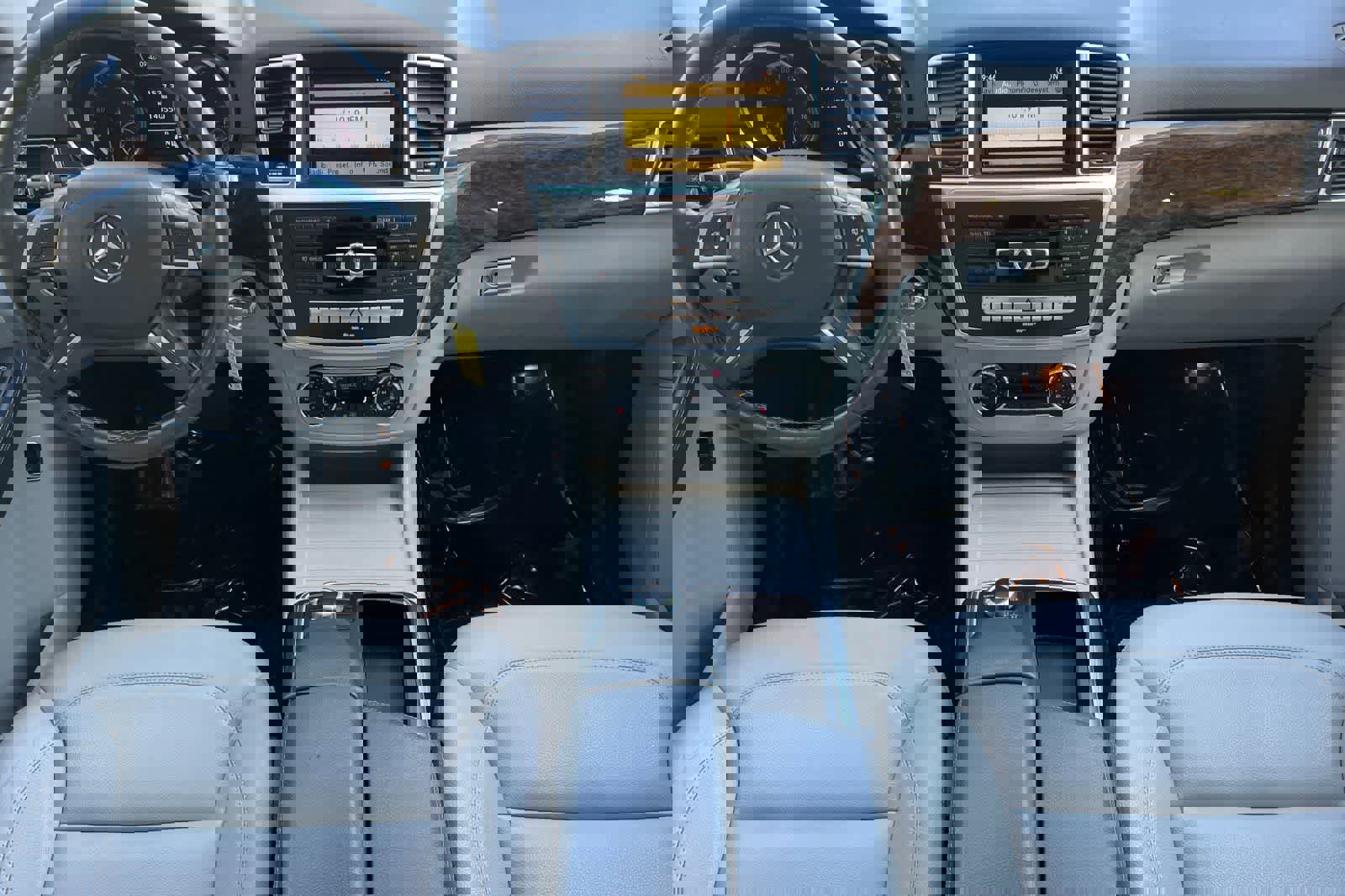 Used 2012 Mercedes-Benz ML 350 4MATIC image 4