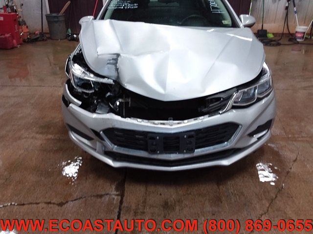 Used 2018 Chevrolet Cruze LS FWD image 16