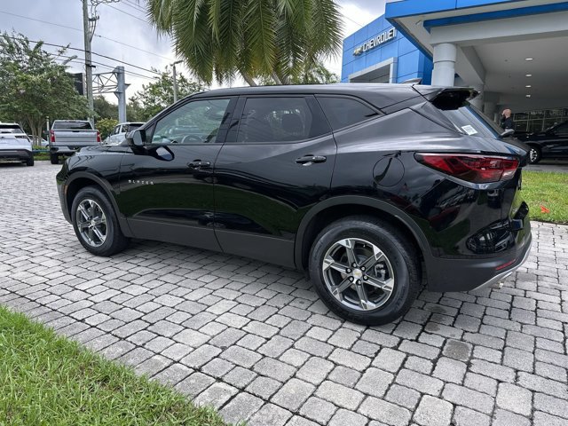 Used 2025 Chevrolet Blazer LT FWD image 33