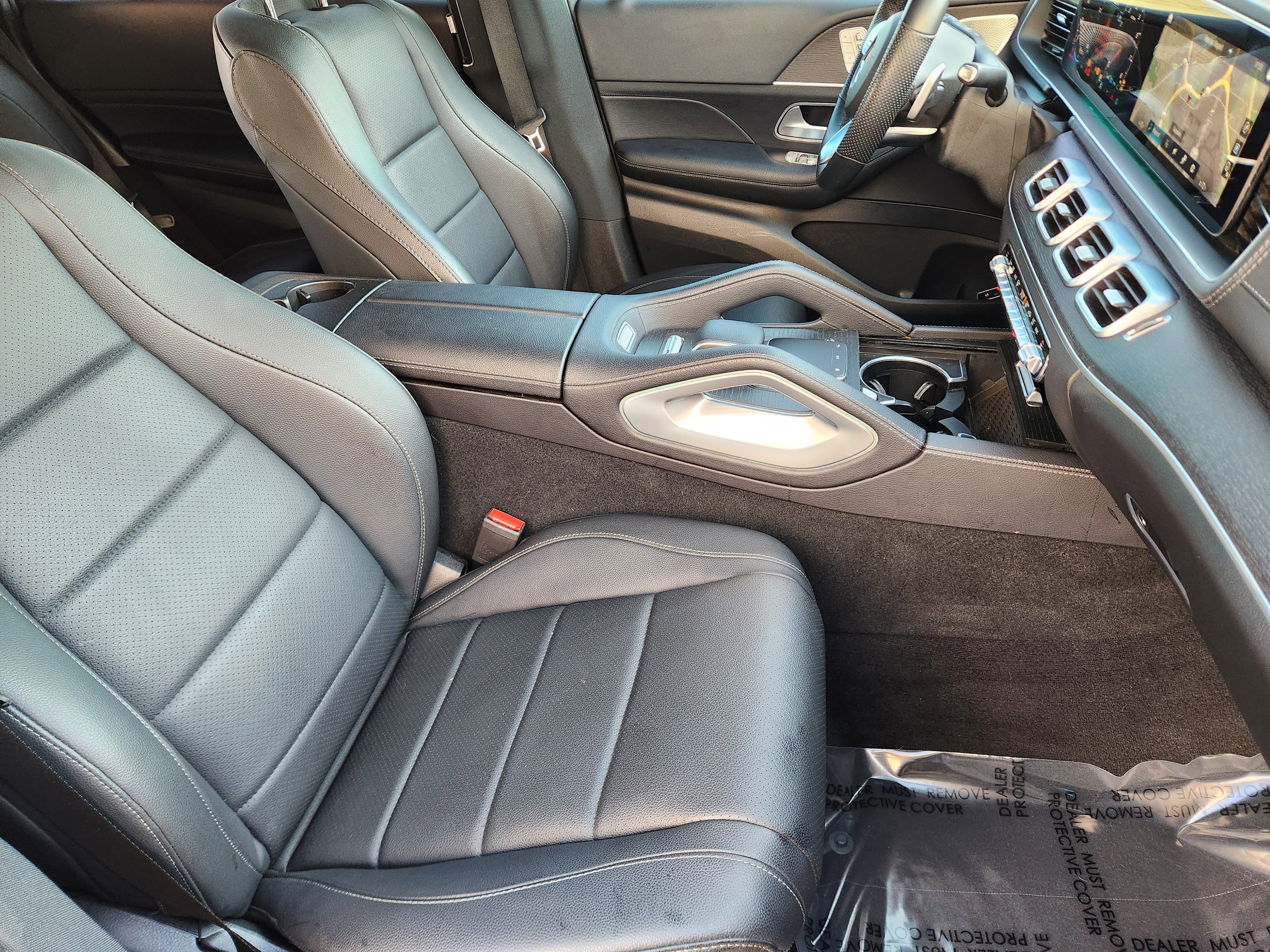 Used 2023 Mercedes-Benz GLS 450 4MATIC image 8