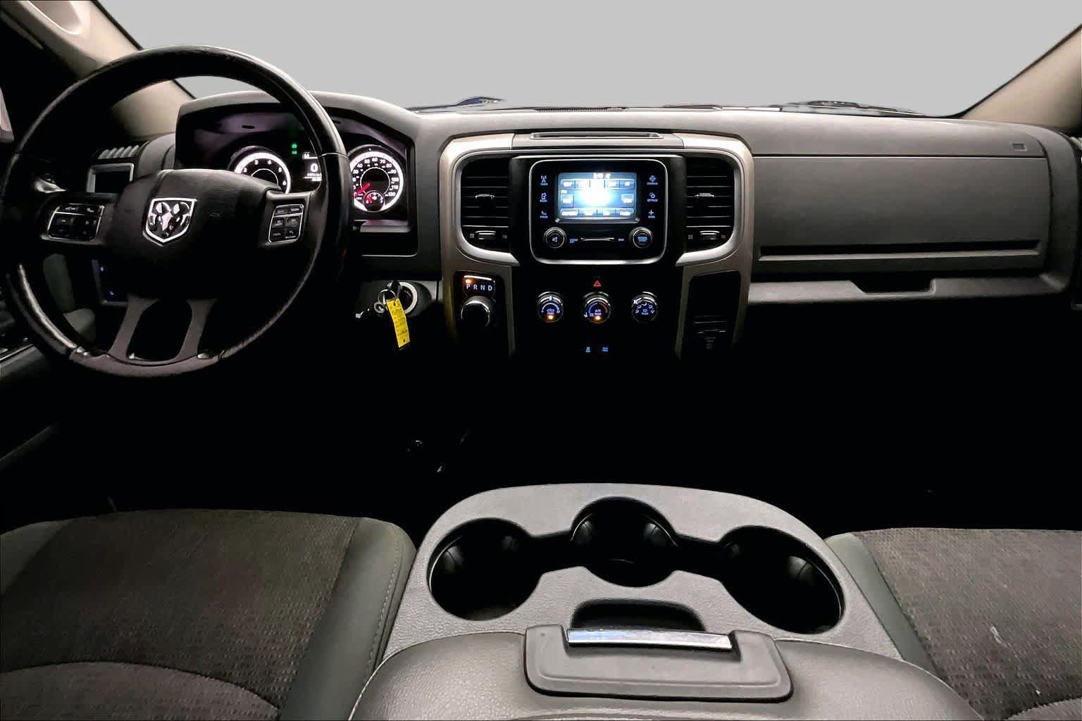 Used 2015 RAM 1500 Classic SLT RWD image 14