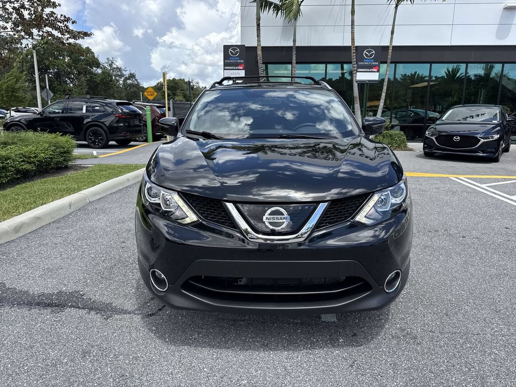 Used 2018 Nissan Rogue Sport SV w/ SV Technology Package AWD/4WD image 8